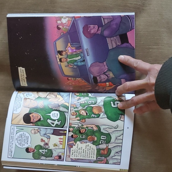 NWOT COLIN KAEPERNICK CHANGE THE GAME - Picture 6 of 10